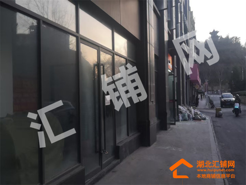 上海路恒大售楼部旁临街40㎡商铺出租！（独