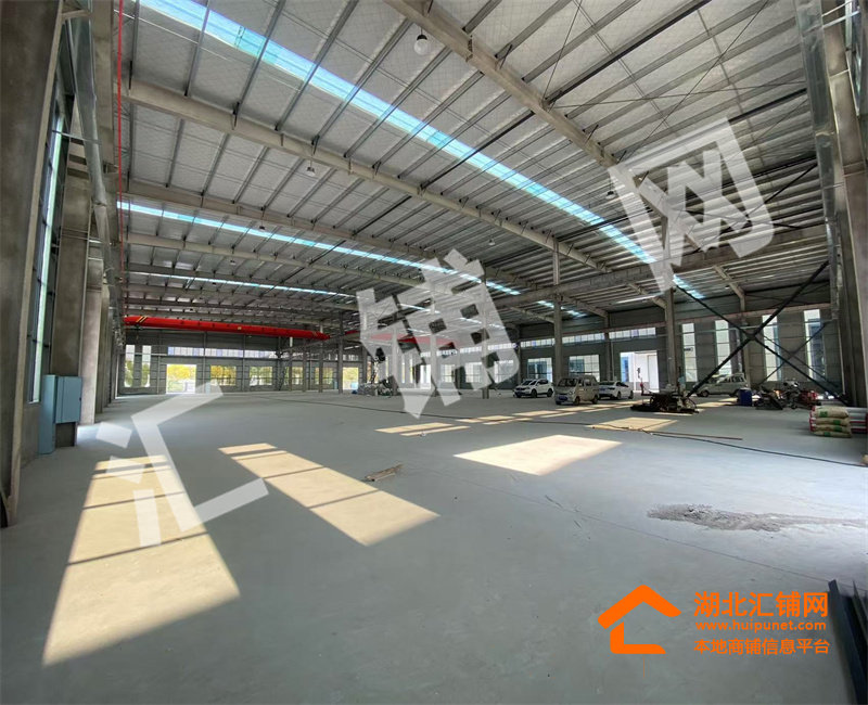 十堰經(jīng)濟開發(fā)區(qū)東風(fēng)小康新工廠4號門正對面80