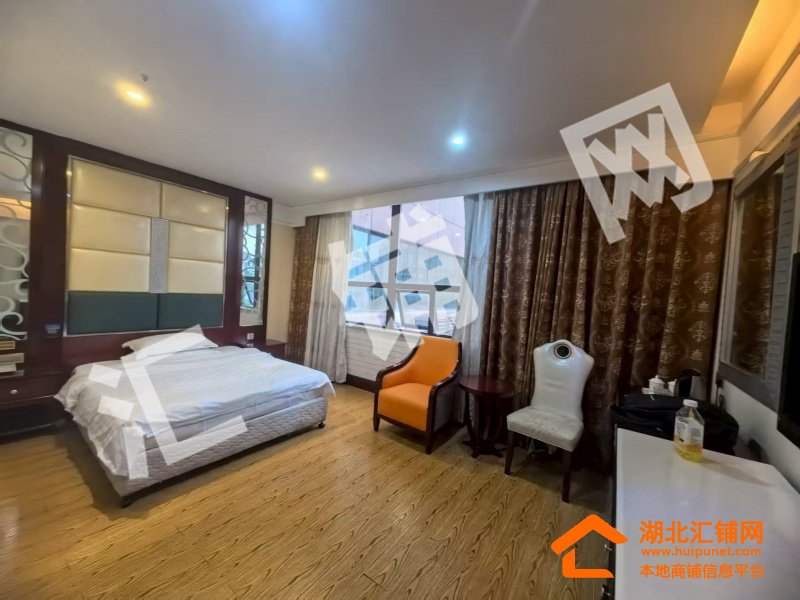 六堰核心地段臨街800㎡酒店招租（可分割）