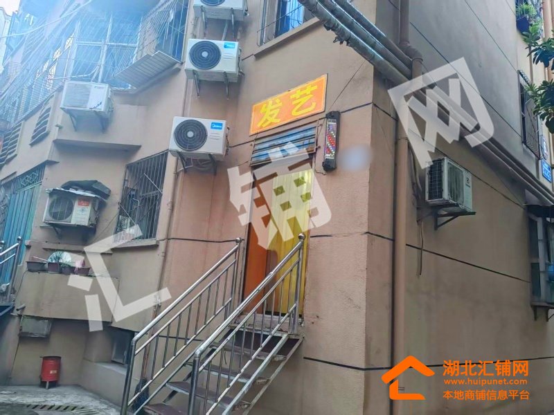 三堰燕林市场12㎡美发店对外转让
