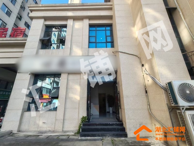 中瑞领航城临街200㎡精装美容院转让