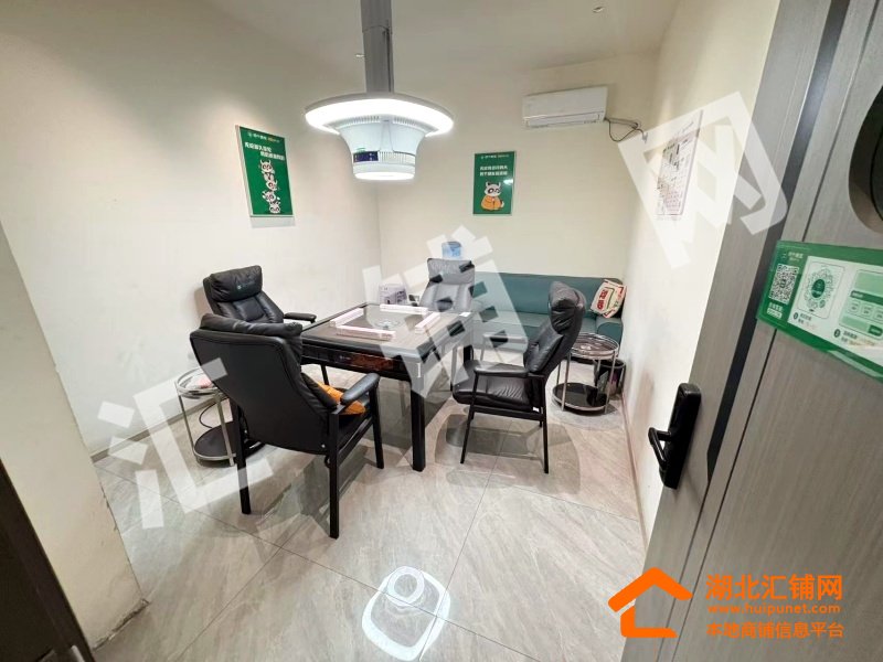 红卫转盘临街190㎡精装修棋牌室转让