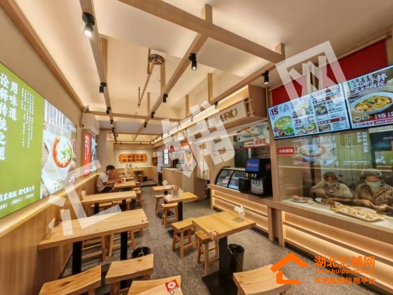 六堰某商场临街70㎡精装修品牌餐饮转让