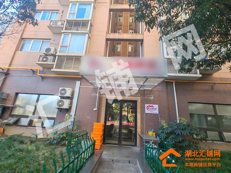 東岳路金地廣場150㎡精裝餐飲店轉(zhuǎn)讓