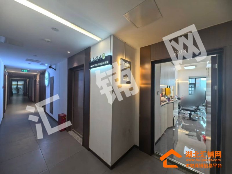 上海路大美国际内58㎡精装门面转让