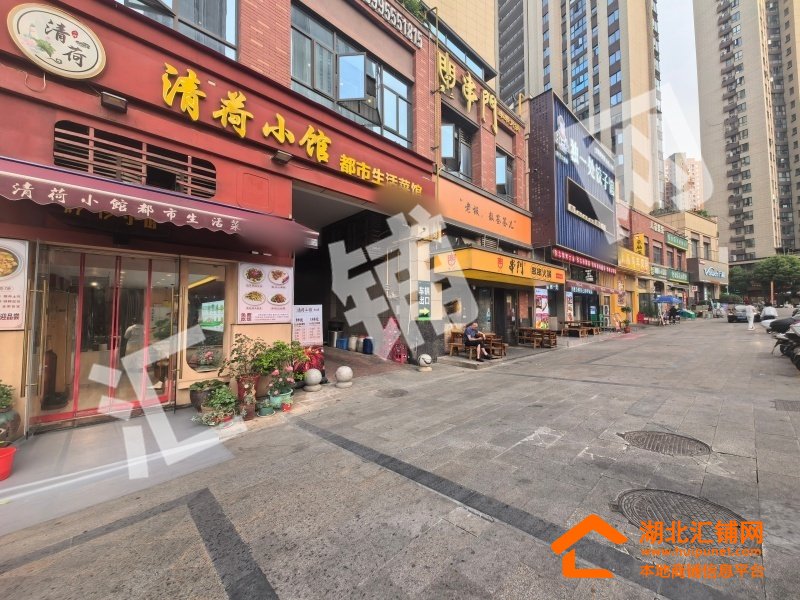 上海路夜市对面215㎡精装餐饮店转让