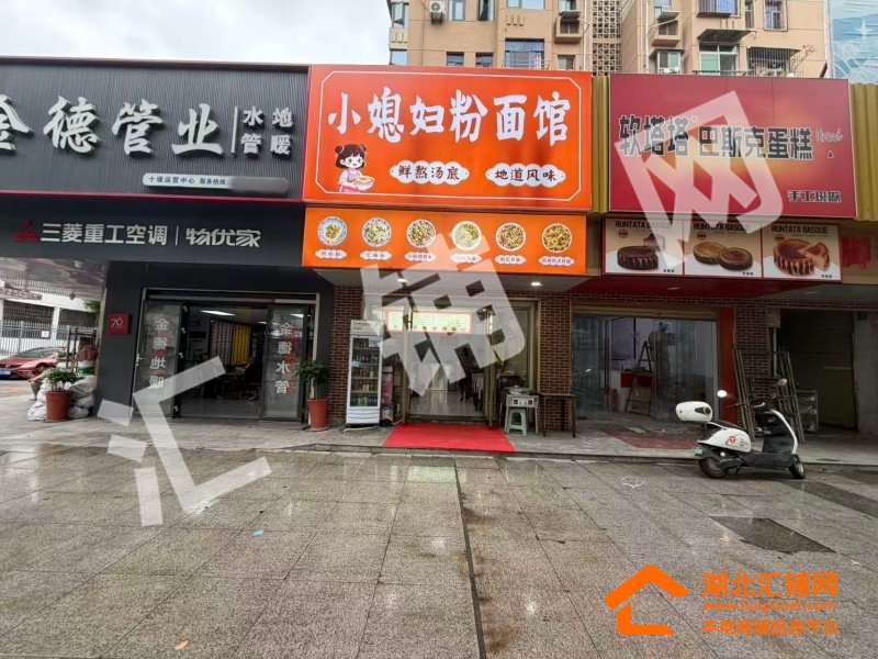燕林市场临街51㎡精装修粉面店转让